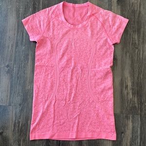 Lululemon Swiftly Tech Short Sleeve